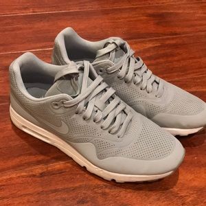 Nike Air size 8 sneakers